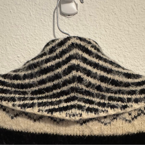 Two Sisters Fuzzy Cardigan Sweater Black Beige Metallic Open Front Shawl M - Picture 9 of 12